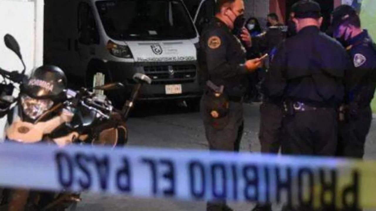 Balacera en Tláhuac: Sicario ejecuta a dos hombres al interior de taquería