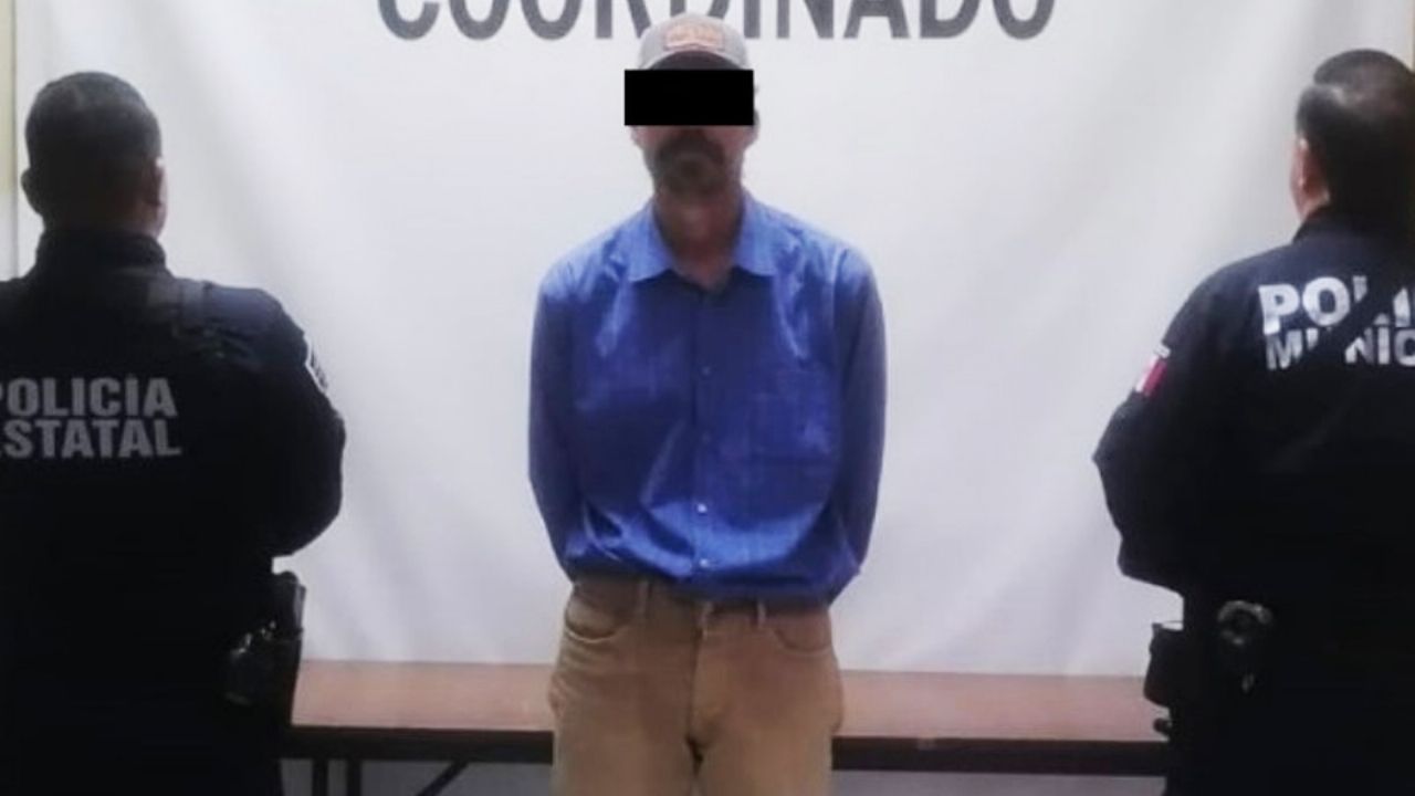 Detienen en Sonora a sujeto captado mientras arrastraba a dos perros amarrados a su auto