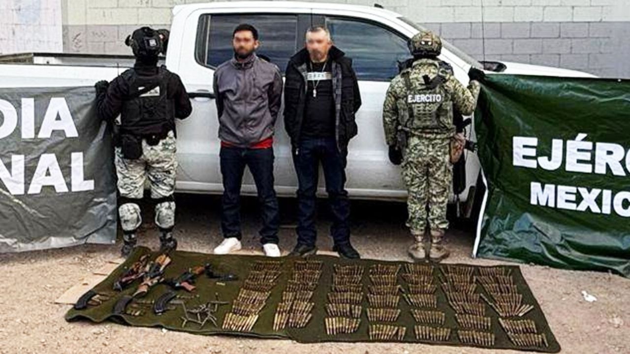 Duro golpe al crimen en Nogales: Detienen a dos y aseguran arsenal de armas de fuego