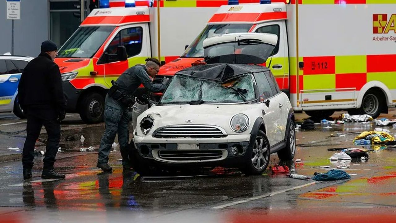 VIDEO: Así fue el atropellamiento masivo durante manifestación en Múnich, Alemania