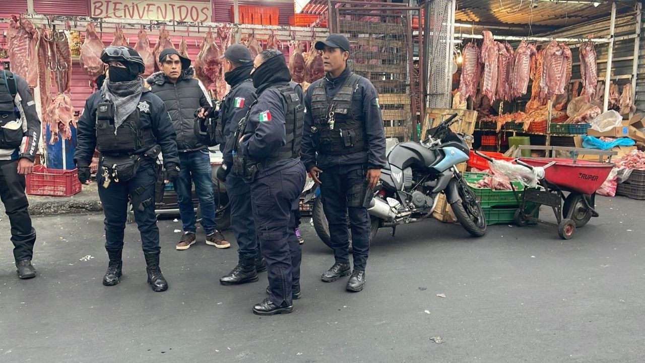 Sicarios ejecutan a dos jóvenes en Nezahualcóyotl; Los acribillaron y escaparon