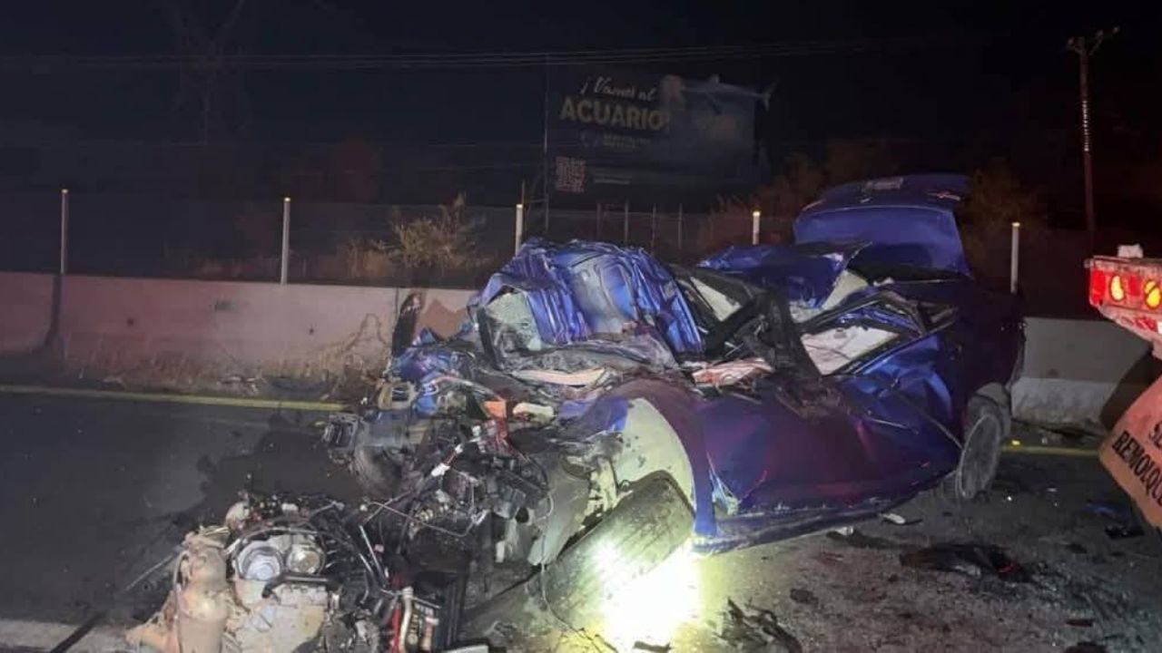 Tráiler de carga se impacta contra 5 autos en la Carretera México 15; hay 5 muertos