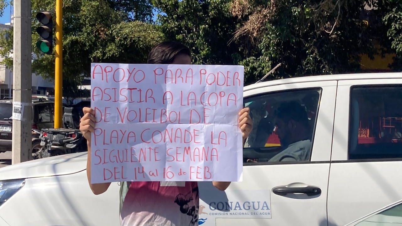 Ciudad Obregón: Falta de apoyos y boteo se convierte en deporte extremo