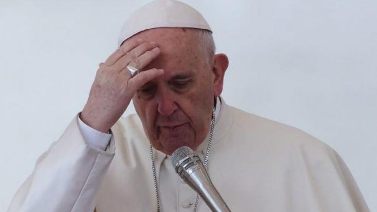 Vaticano confirma que el estado del Papa Francisco “es complejo”; tiene neumonía bilateral