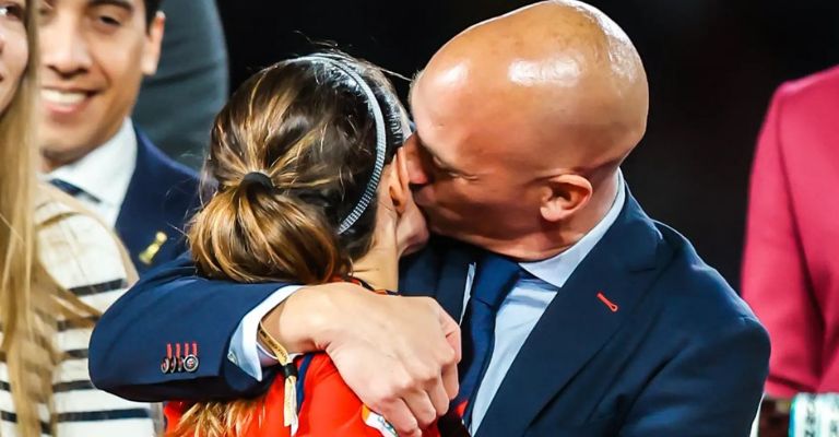 El exentrenador afirmó que no había hecho nada malo