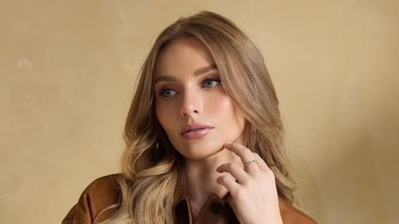 “Ubícate ridícula”: Tunden a Irina Baeva por anunciar que tramitó la nacionalidad mexicana