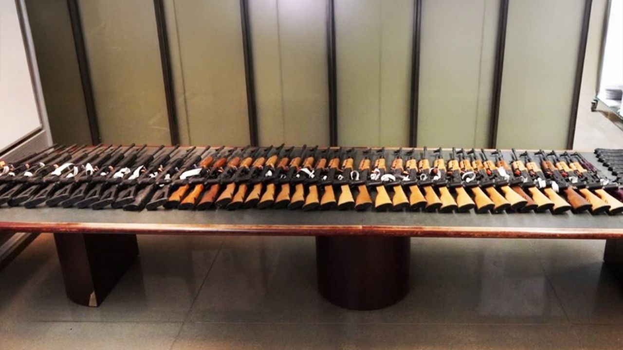 Tráfico de armas en Sonora: Incautan 42 rifles AK-47 en cruce fronterizo de Nogales