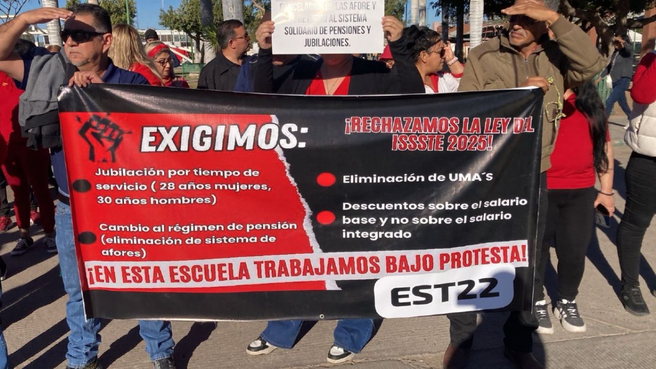 Reforma al Issste paraliza la educación de Sonora; magisterio se manifiesta