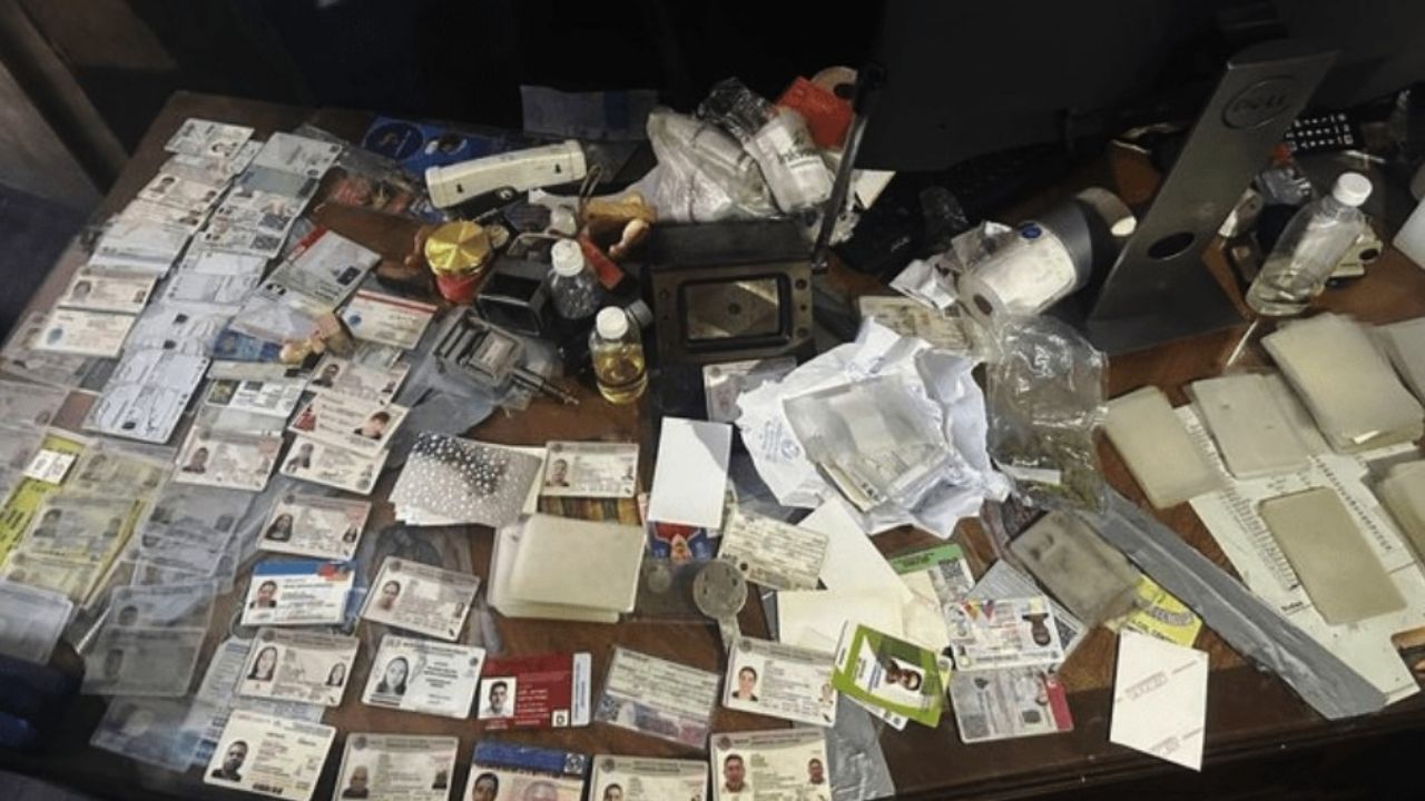 Durante operativo cae banda de falsificadores en CDMX; serían de la Unión Tepito