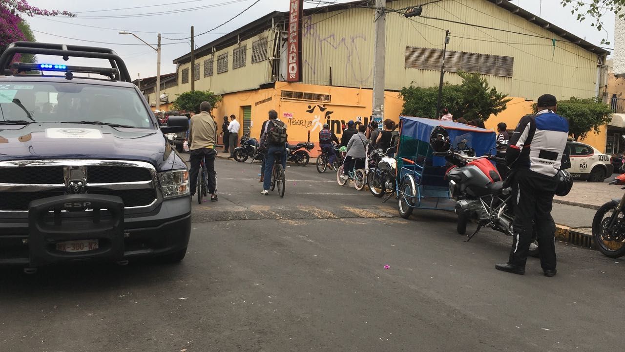 Fuerte accidente: Tres ciclistas son atropellados en calles de la Gustavo A. Madero