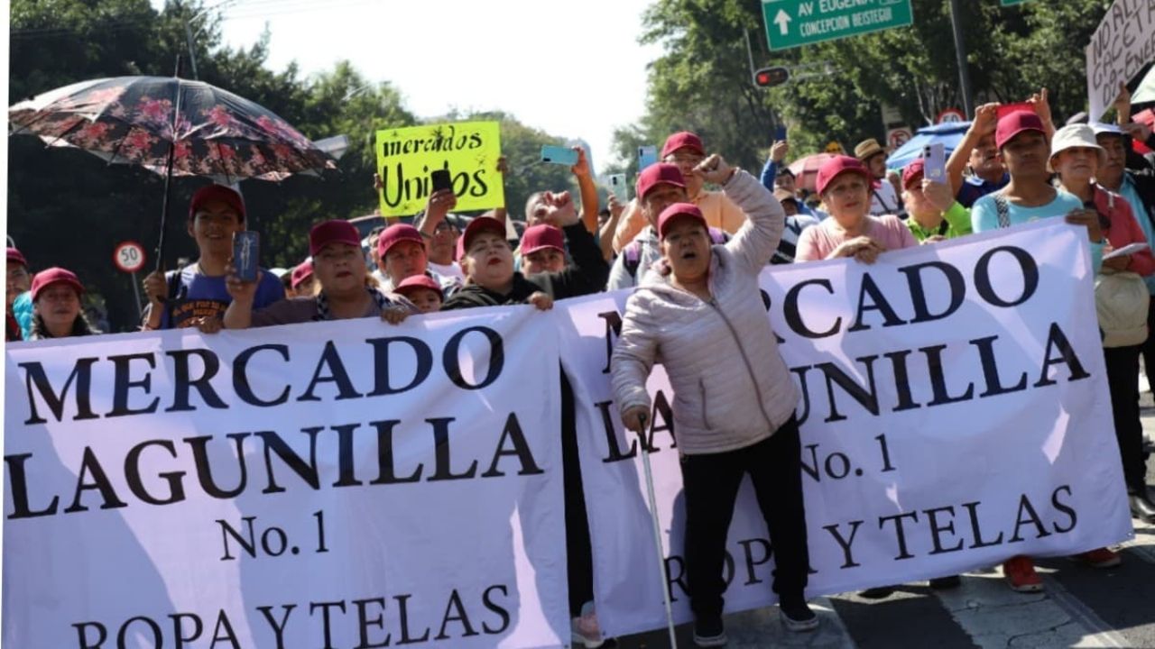 Comerciantes de mercados colapsan la CDMX: Realizan marchas en diferentes puntos