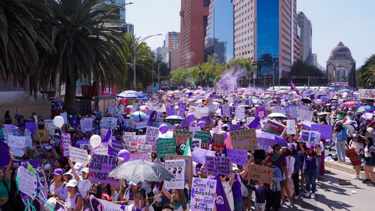 Marcha 8M en CDMX: 200 mil mujeres se apoderaron de las calles de la capital