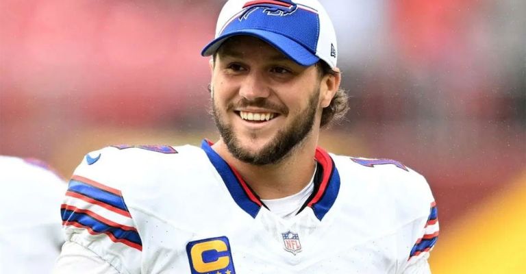 El quarterback seguirá unido a los Bills