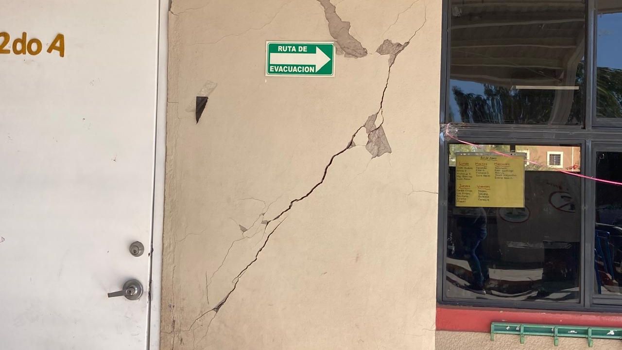 Ciudad Obregón: Madres de familia cierran jardín de niños por fallas estructurales