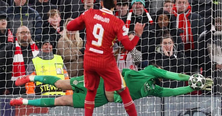 Donnarumma fue el héroe de los franceses