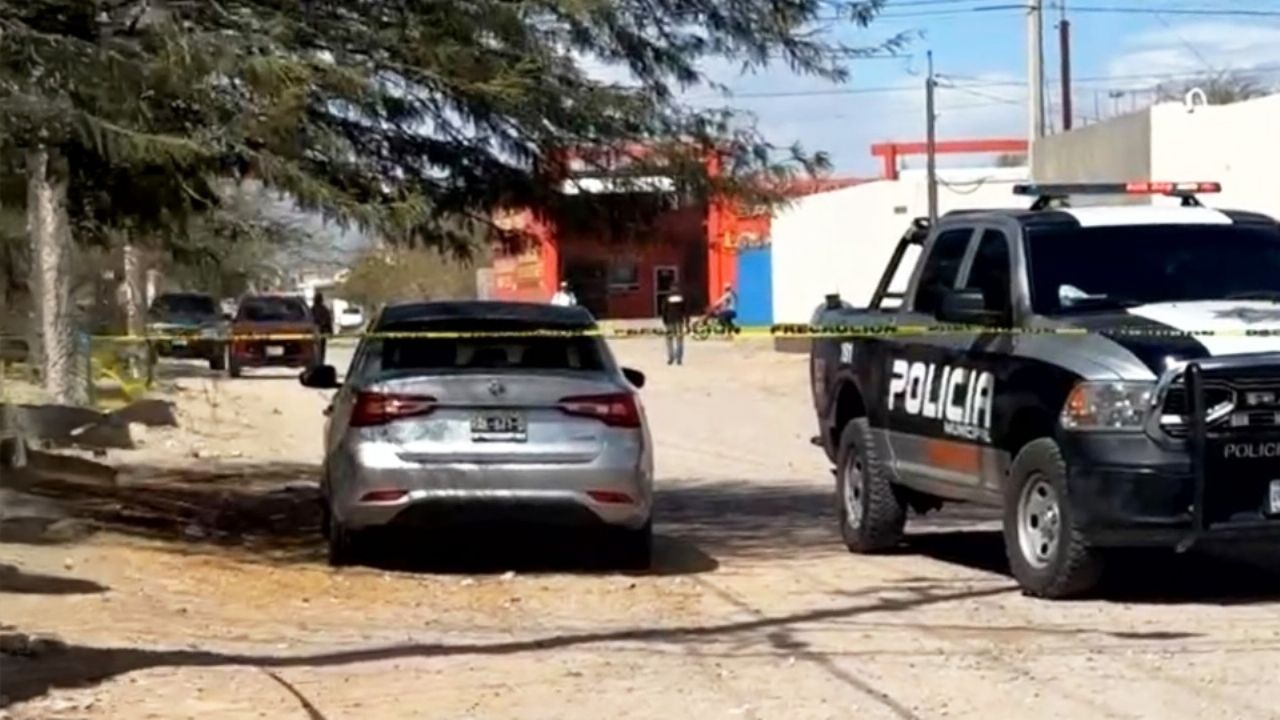 VIDEO: Sujetos armados irrumpen en vivienda y ejecutan a un hombre al norte de Caborca
