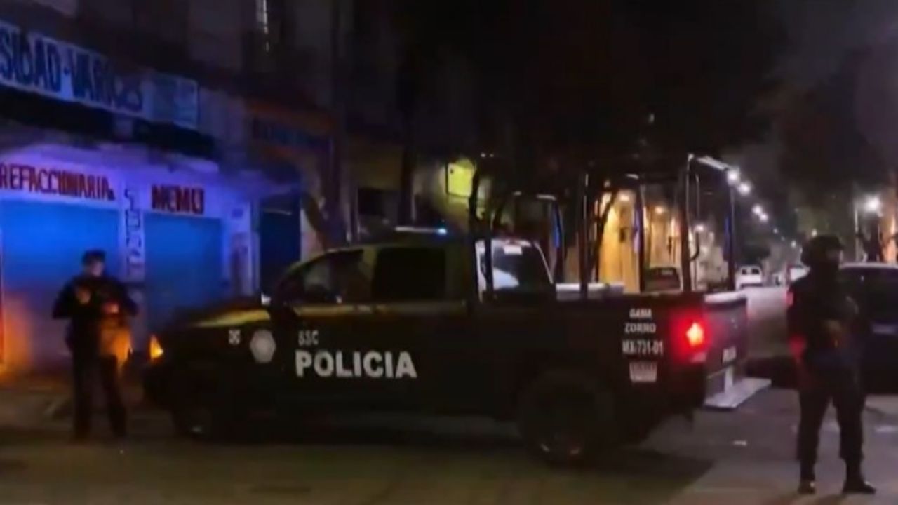 Sicarios en motociclista ejecutan a balazos a conductor en la colonia Morelos