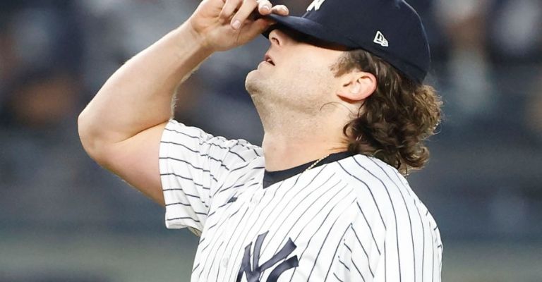 Cole se perderá todo el 2025 por una lesión