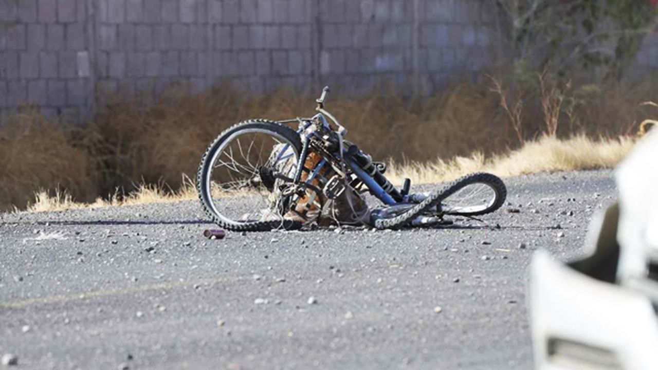 Fatal accidente vehicular: Pierde la vida ciclista atropellado en carretera de Hermosillo