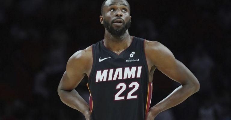 Los jugadores se encuentran desesperados por el mal paso