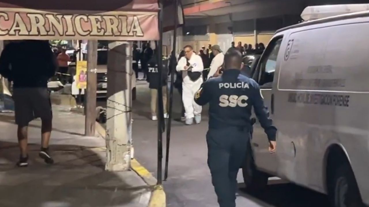 VIDEO: Cámaras graban ejecución de dos jóvenes en calles de Iztapalapa, en CDMX