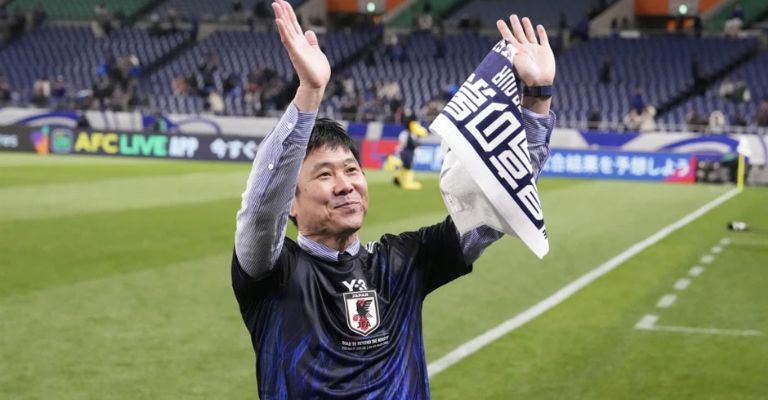 Moriyasu festeja la calificación de su equipo