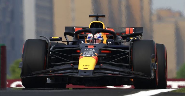 Verstappen finalizó segundo en la práctica