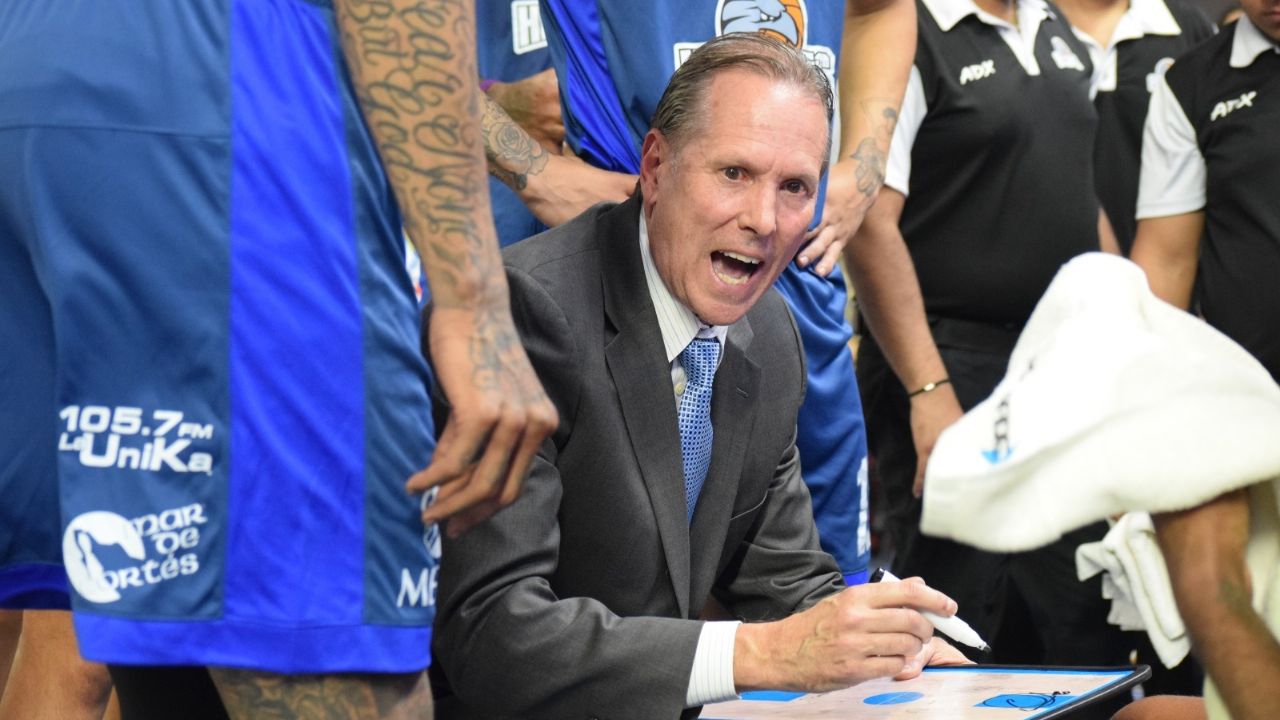 Cibacopa: Los Halcones de Ciudad Obregón le dan las gracias al coach Dennis Cutts