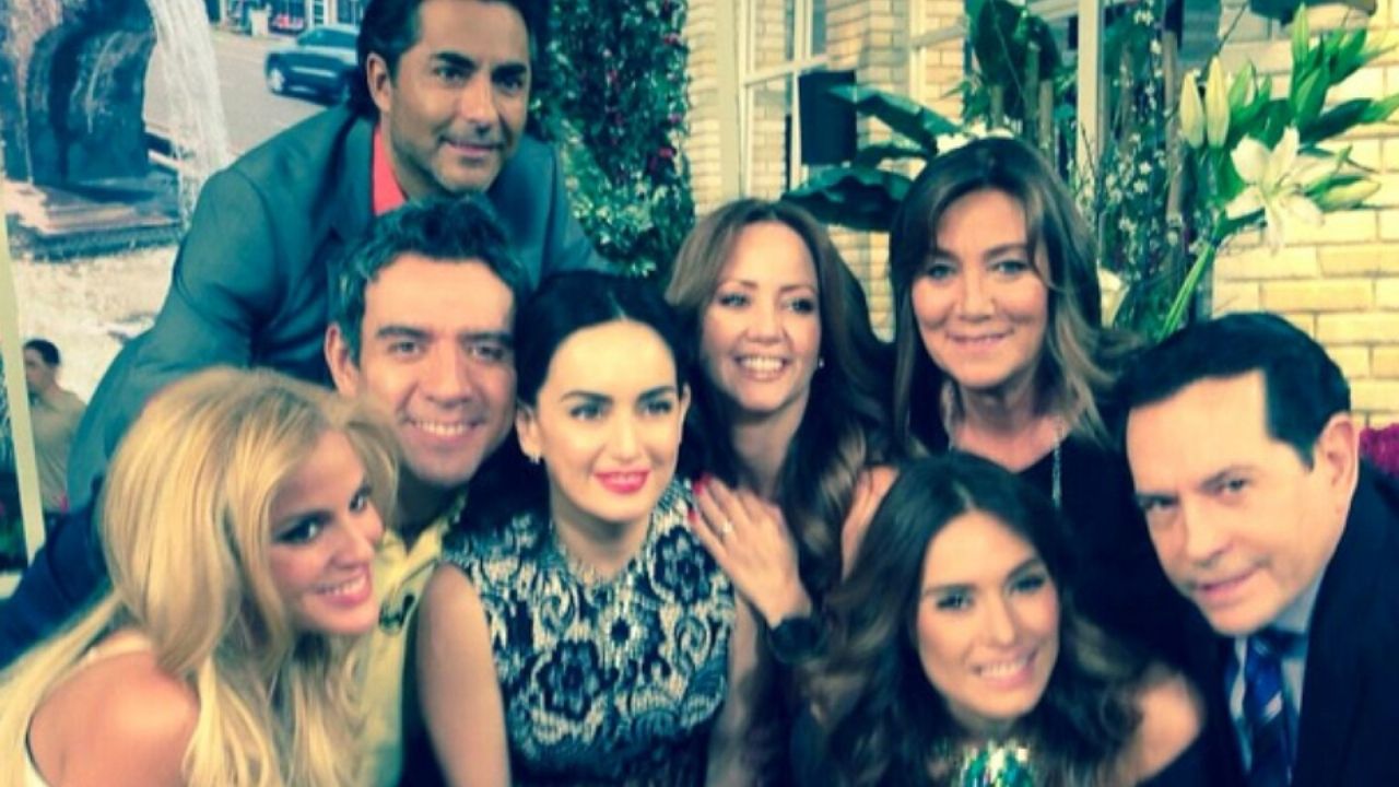 “Toda una doña”: Exconductora de ‘Hoy’ reaparece irreconocible y la destrozan con críticas