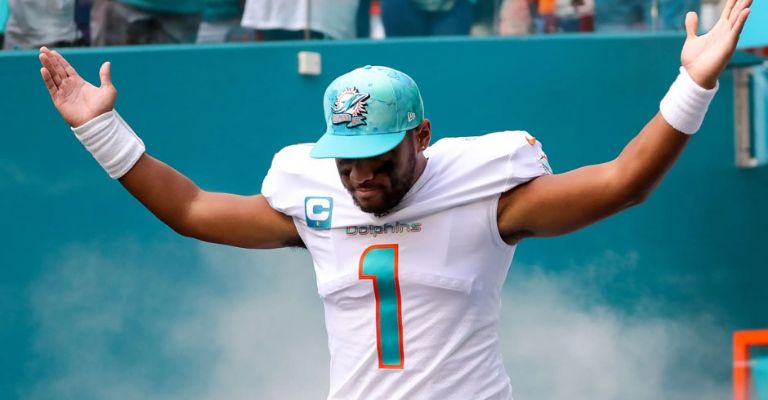 Tagovailoa es el titular con los Dolphins