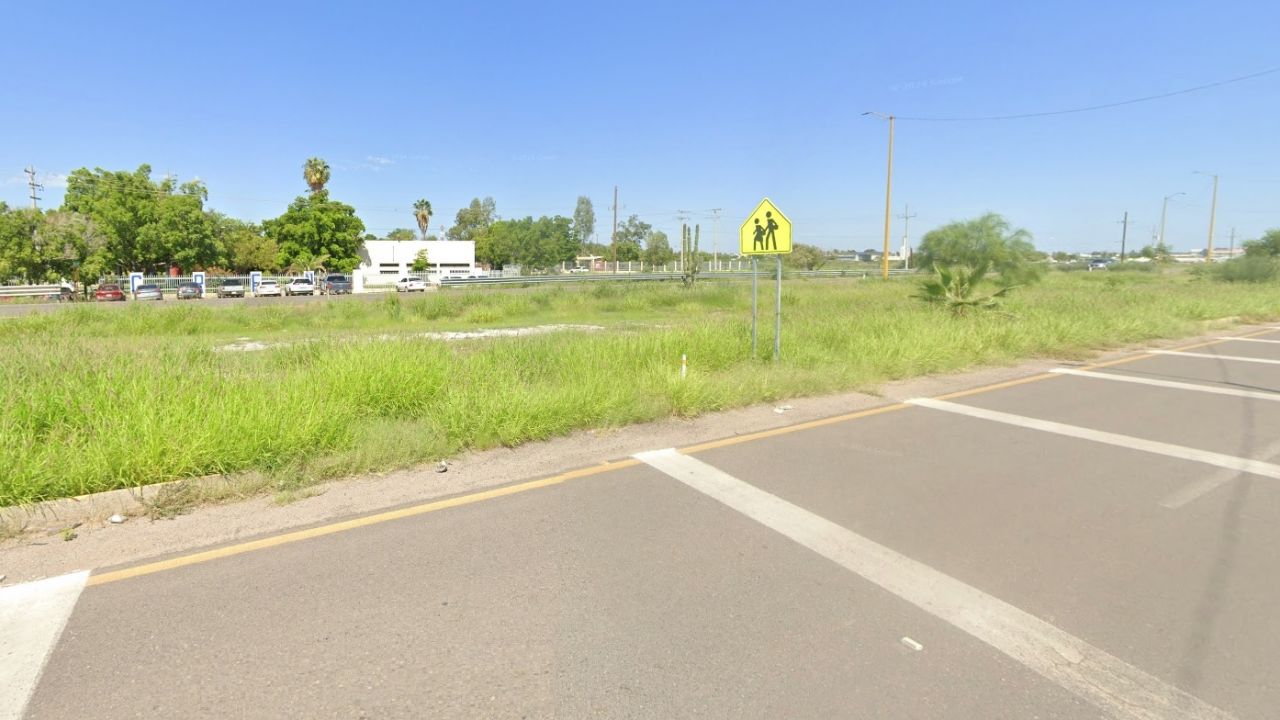 Padres de familia piden la construcción de un puente peatonal en Navojoa en la México 15