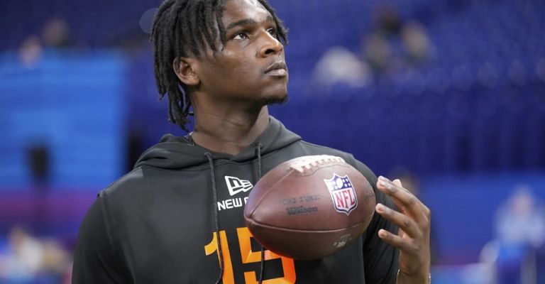 El mariscal de campo espera ser seleccionado primero