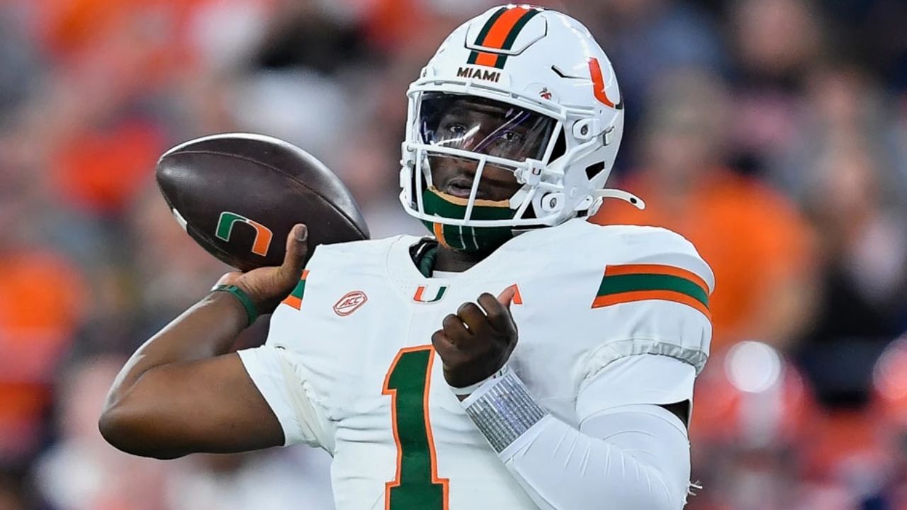 Cam Ward muestra su brazo; ahora los Titans decidirán si vale la primera selección