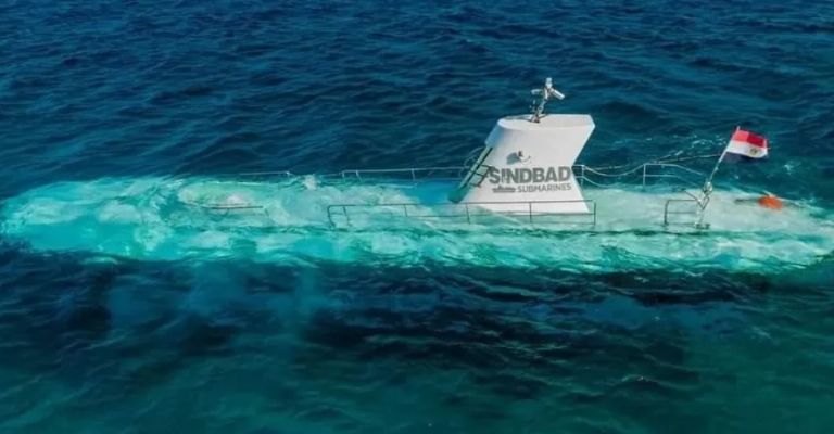 Submarino Sindbad se hunde y deja 6 muertos y 14 heridos