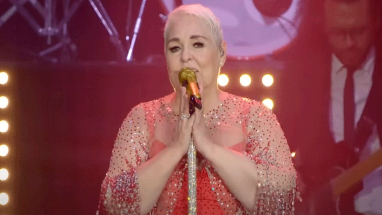 Dan de alta a Lupita D’Alessio tras días hospitalizada por problemas respiratorios