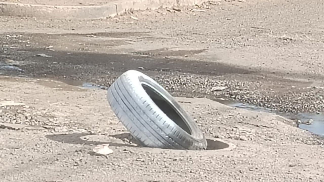 Oomapas de Cajeme trabaja en reposición de tapaderas de alcantarillas