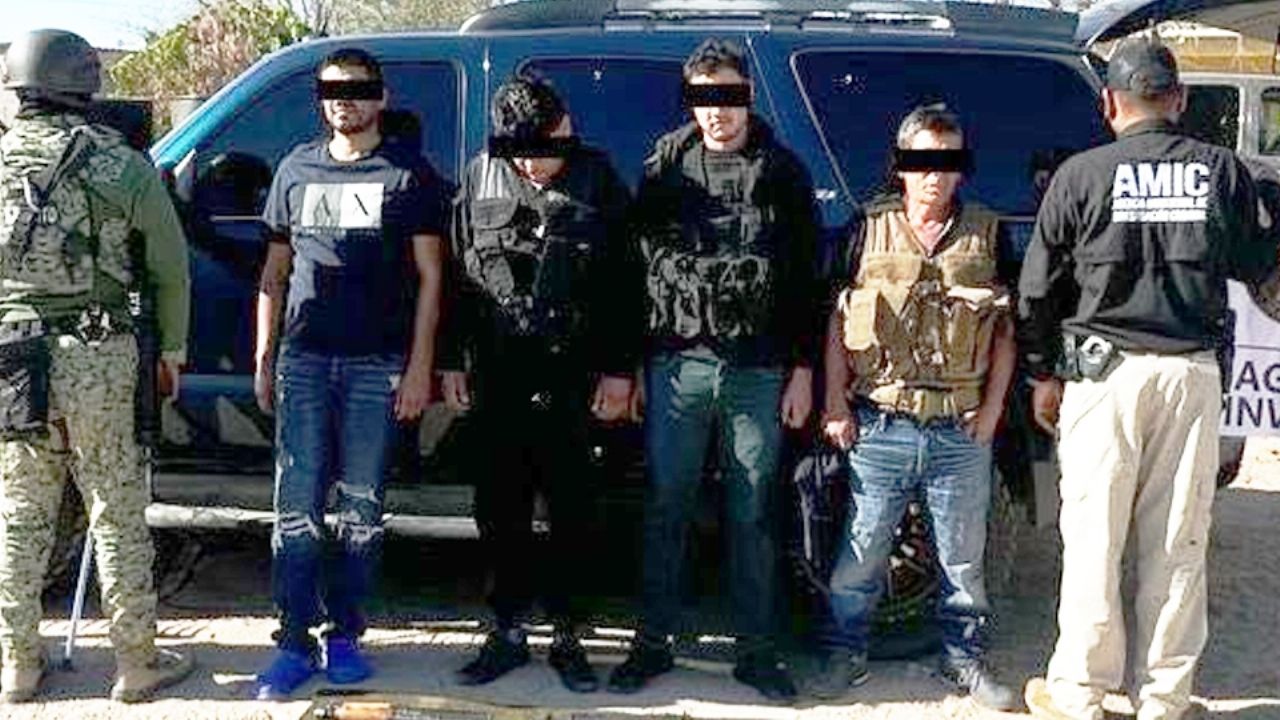 Tras persecución en Sonoyta, capturan a cuatro sicarios con armas largas y lanzagranadas