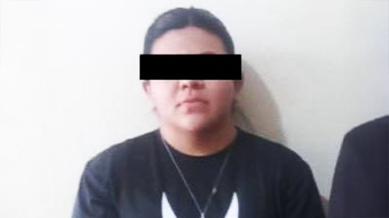 Arrestan en Sonora a maestra de primaria por ofrecer cigarro de marihuana a dos alumnos