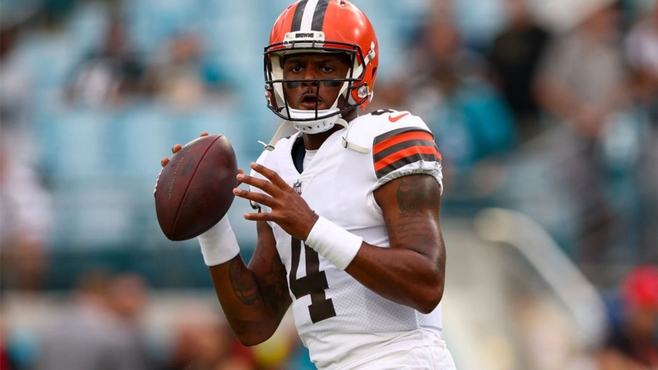 Los Browns admiten que fallaron al adquirir a Deshaun Watson en un canje