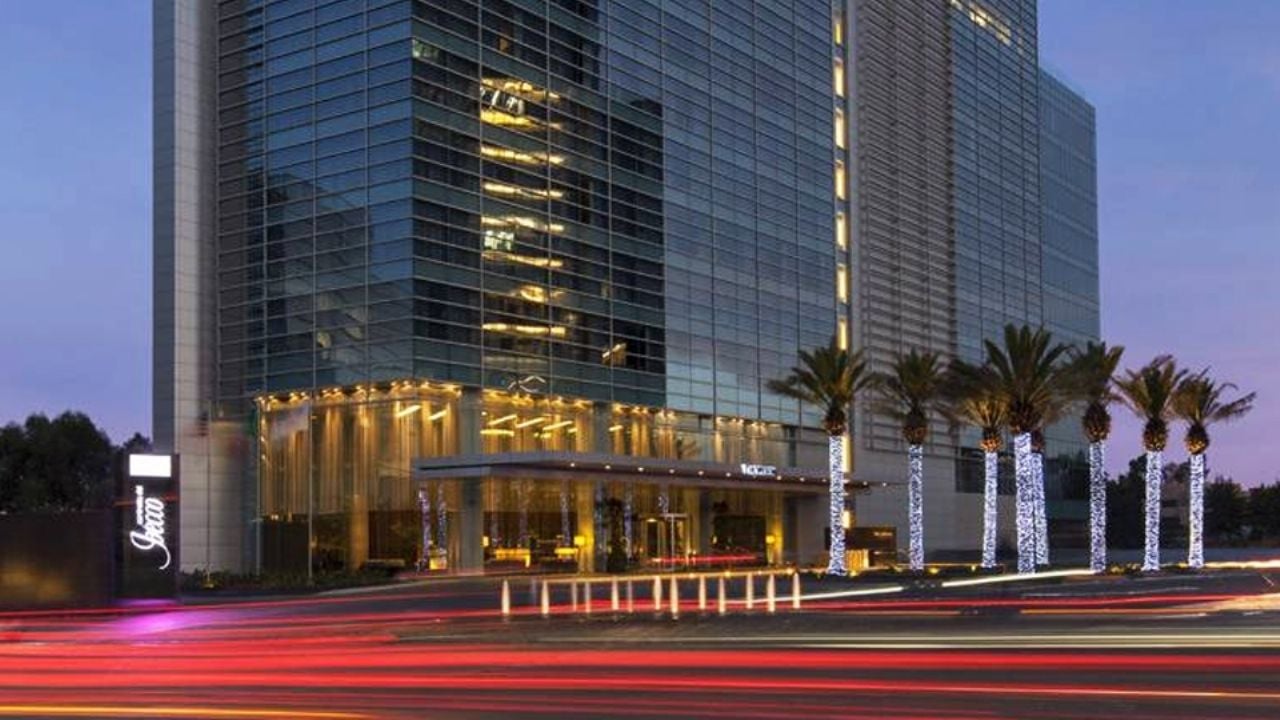 Intentan capturar a capo del Cártel de Sinaloa en XV años de su hija, pero logra escapar