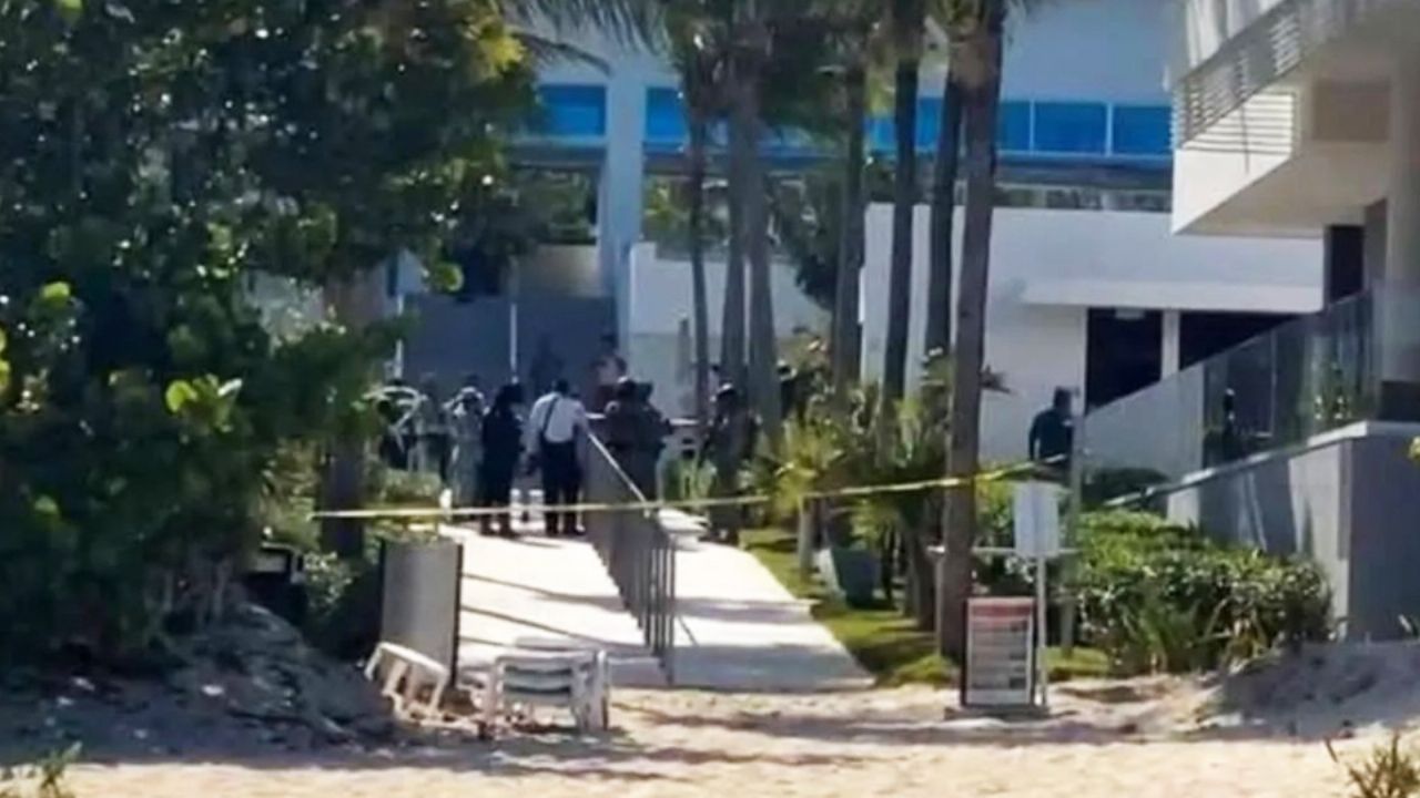 Se enfrentan policías y criminales en hotel de Quintana Roo; hay un muerto y un detenido