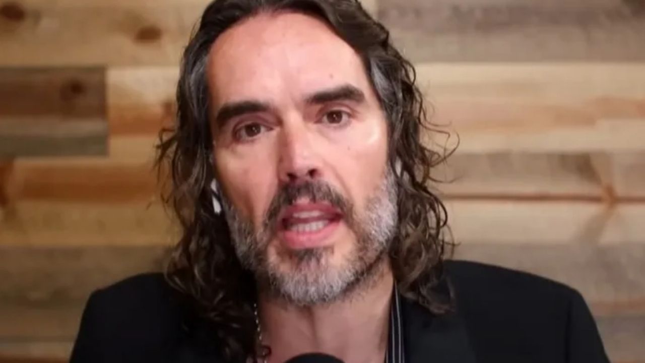 Russell Brand, exesposo de Katy Perry, admite adicción pero niega abuso sexual a 4 mujeres