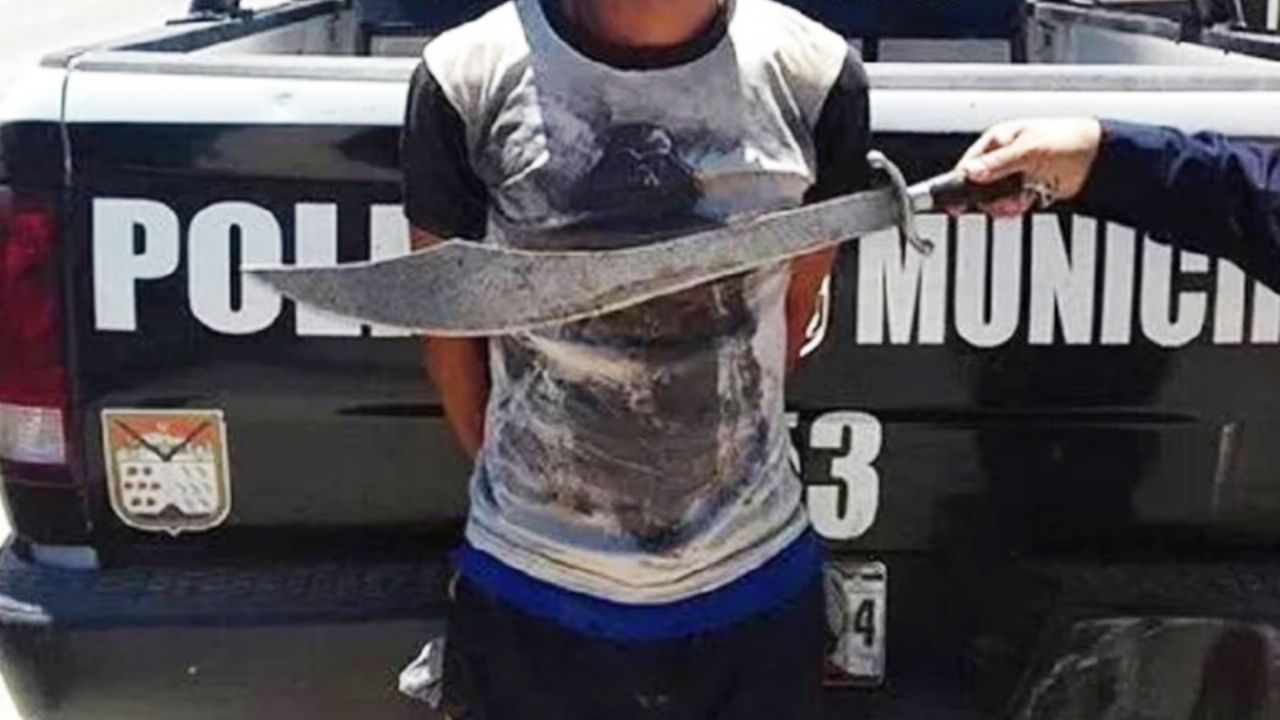 Arrestan a otro joven machetero en Hermosillo; merodeaba por las calles en la madrugada