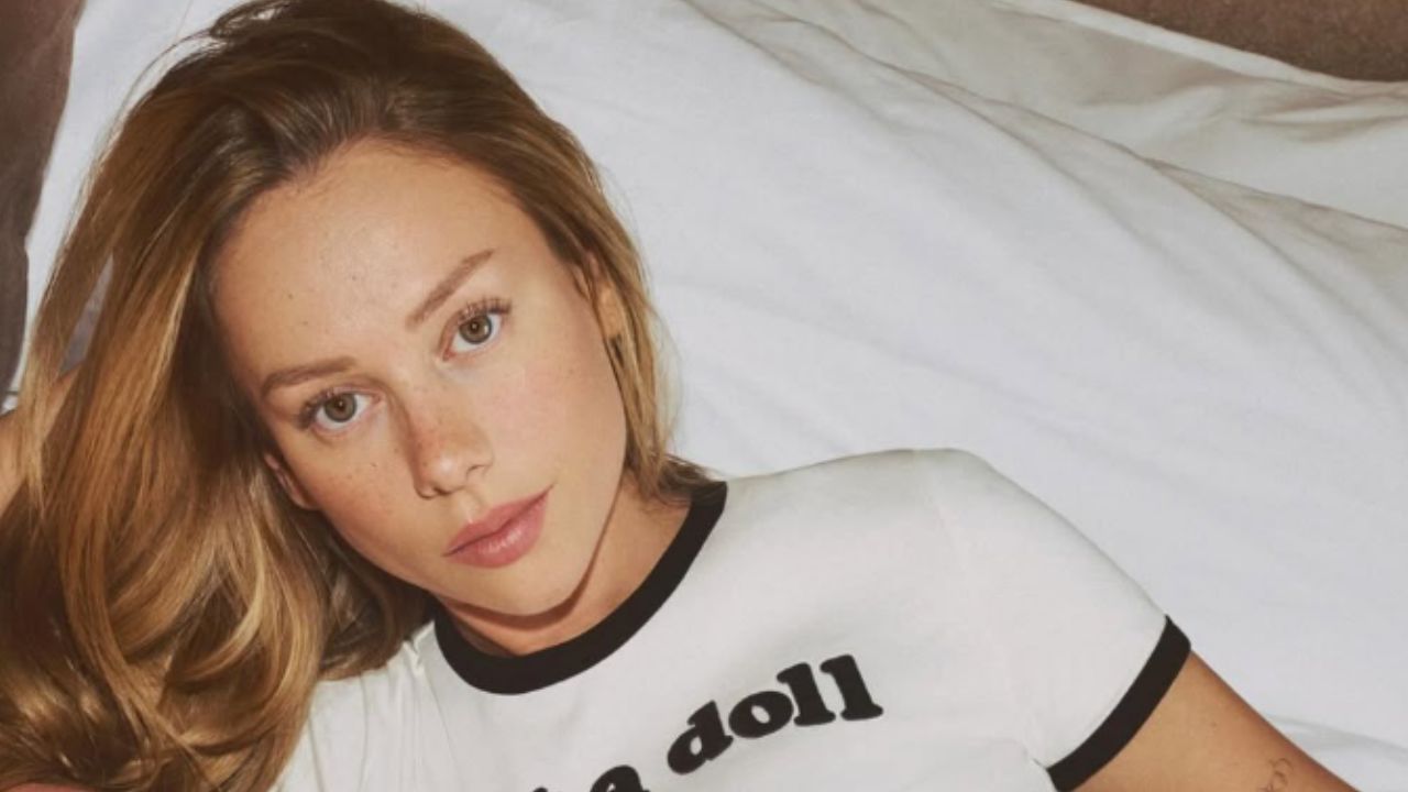 Ester Expósito cuenta la verdad de su ‘pelea’ con Paris Jackson, hija de Michell Jackson