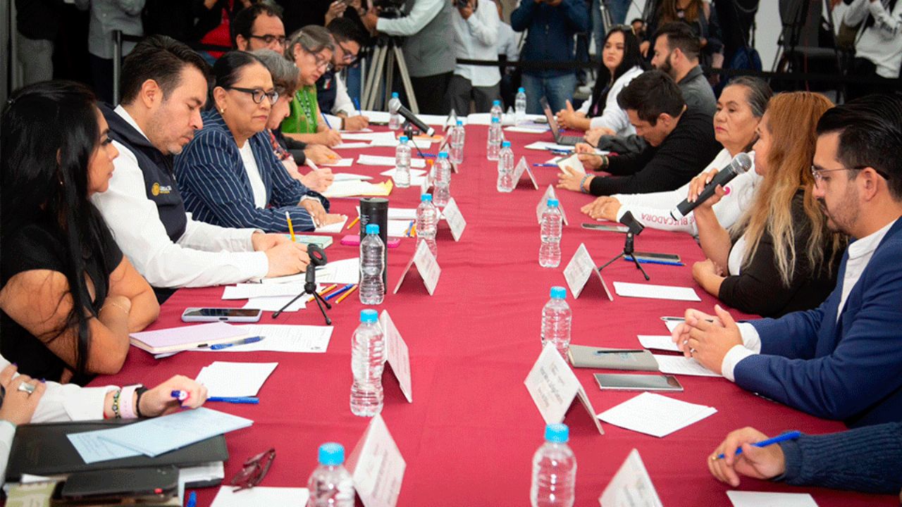 Ceci Flores reclama a CNDH y madres buscadoras piden renuncia de titular de la CNB