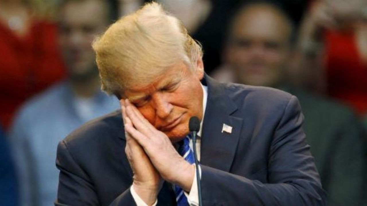 Trump analiza imposición de nuevos aranceles a semiconductores; informará este lunes