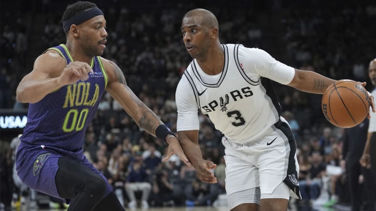 Caballo de hierro; Chris Paul inicia los 82 juegos de la temporada con los Spurs