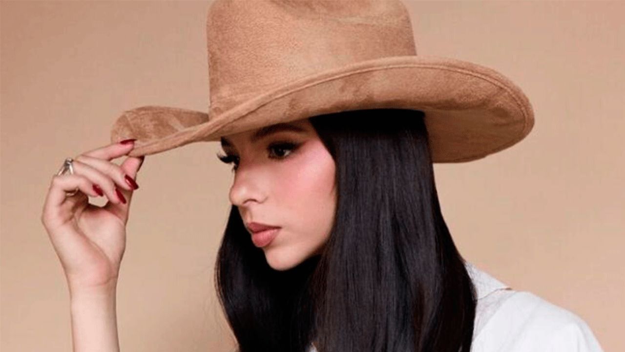 Ángela Aguilar borra todo su contenido en Instagram, hasta fotos de su boda con Nodal