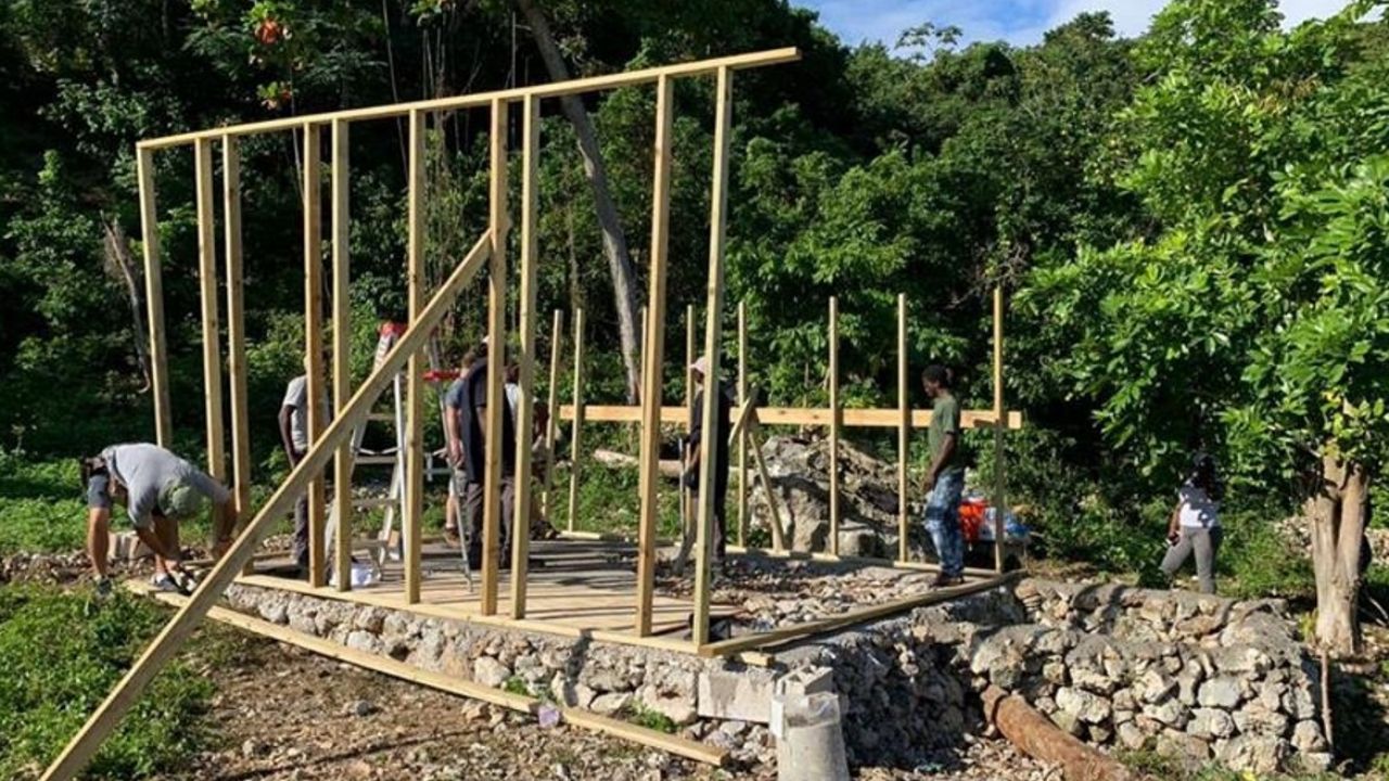 La Fundación Palace, bajo la visión de José Antonio Chapur Zahoul, refuerza su compromiso social en Jamaica