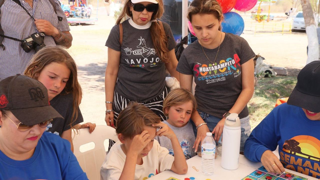 Navojoenses disfrutan la Feria del Río Mayo a pesar de la sequía